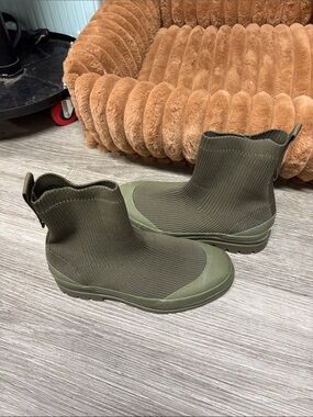 women’s Olive Knit Chelsea Boots with Rubber Toe
